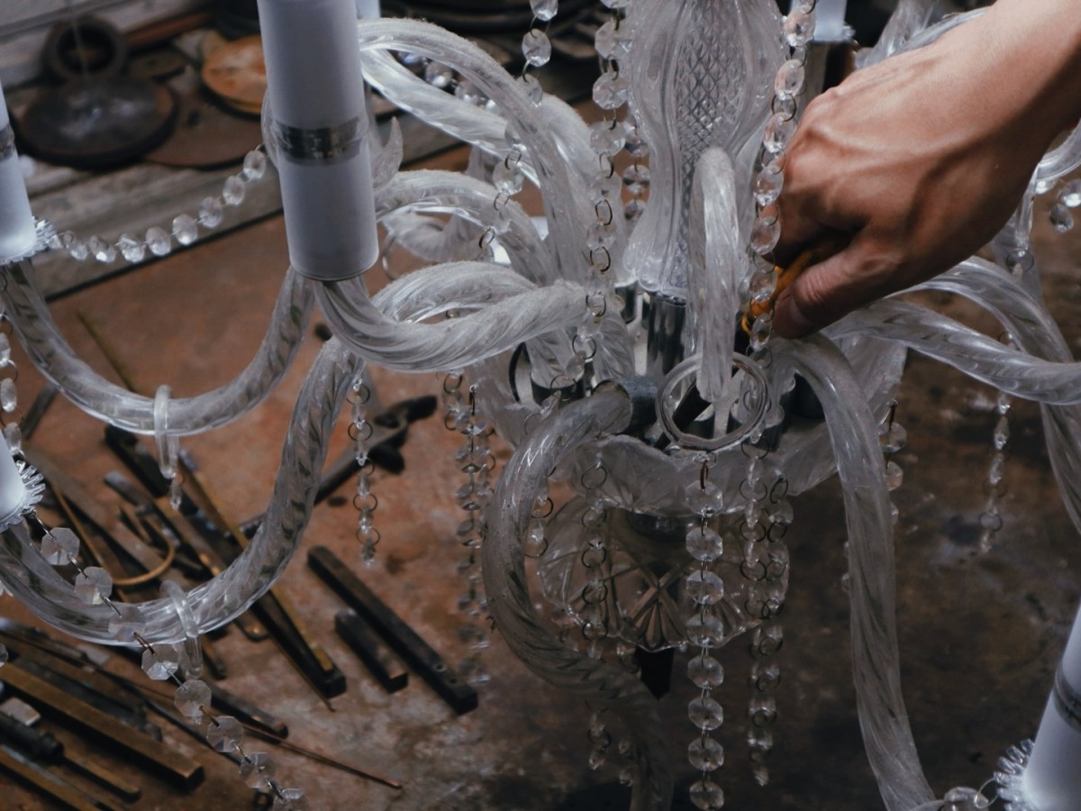 舊水晶燈換新風貌！如何選擇適合重新整理的水晶燈呢？